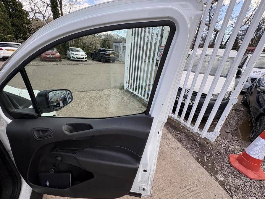 2020 Ford Transit Courier – Model: Transit Courier Base TDCi – SB69VKH