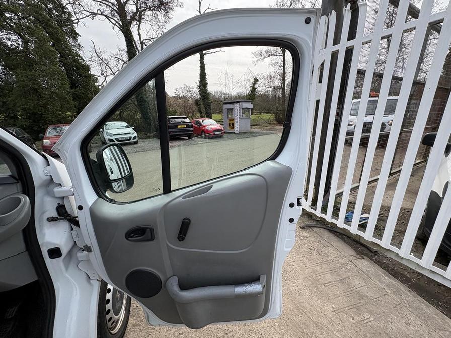 2013 Vauxhall Vivaro – Model: Vivaro 2900 CDTi SWB – FE13NBL