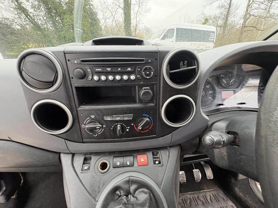 2016 Peugeot Partner – Model: Partner 850 Professional L1 HDi – HX16RYN