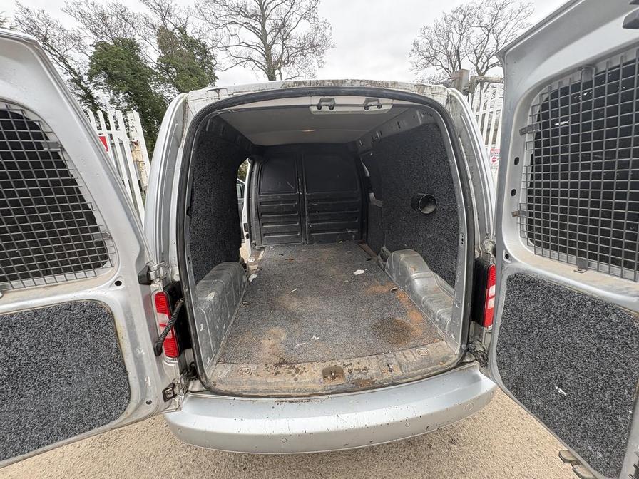 2014 Volkswagen Caddy MaxI – Model: Caddy Maxi C20 Highline TDI BlueMotion Technology – GP14NWT