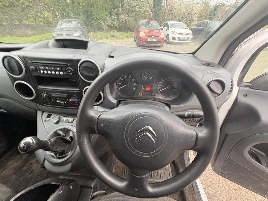 2016 Citroen Berlingo – Model: Berlingo 625 X Blue HDi – BL66KHM