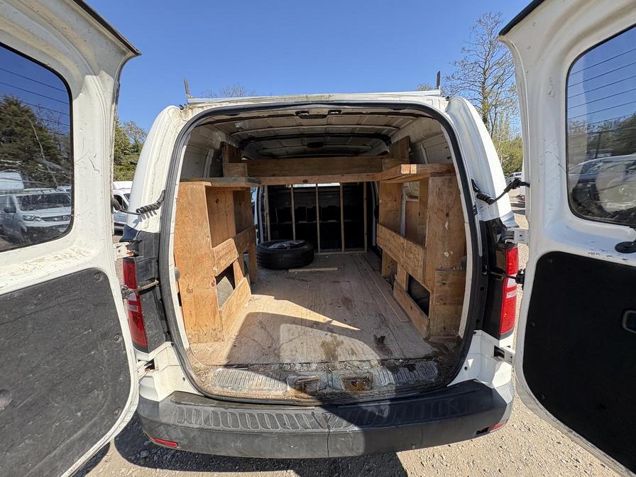 2011 Hyundai iLoad – Model: iLoad Classic CRDi 116 – FV11JSX