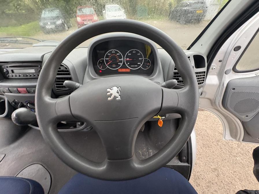 2005 Peugeot Boxer – Model: Boxer 350 LX LWB HDi – HG55VSC