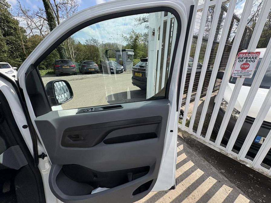 2018 Peugeot Expert – Model: Expert Professional Standard Blue HDi – WF68HCL