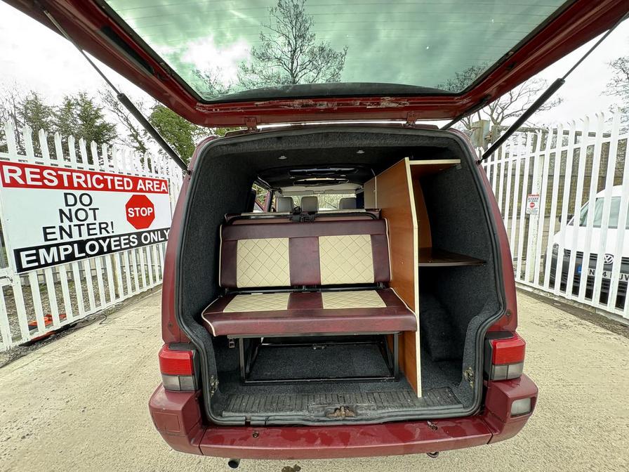 1995 Volkswagen Caravelle – Model: Transporter Caravelle – N403UVM