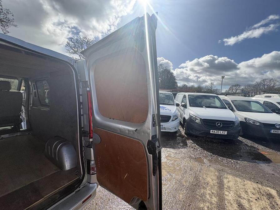 2014 Vauxhall Vivaro – Model: Vivaro 2700 Sportive CDTi – DP14TZX