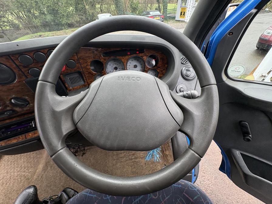 2000   – Model:  – X359EAV