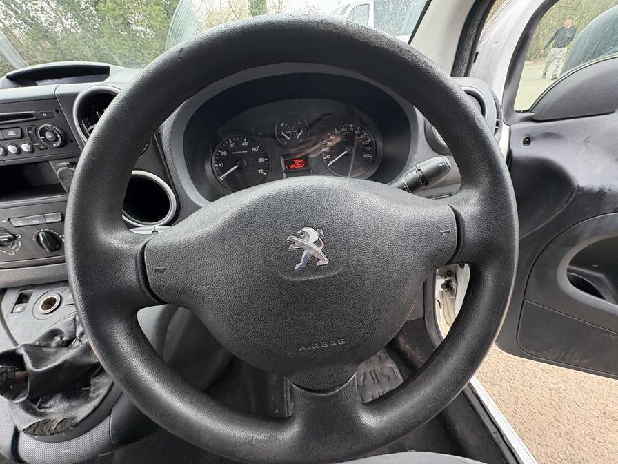 2016 Peugeot Partner – Model: Partner 850 Professional L1 HDi – HX16RYN