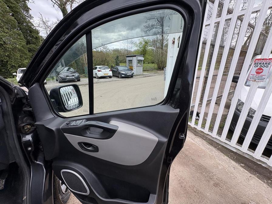 2017 Renault Trafic – Model: Trafic LL29 Business Energy dCi – AU17USF