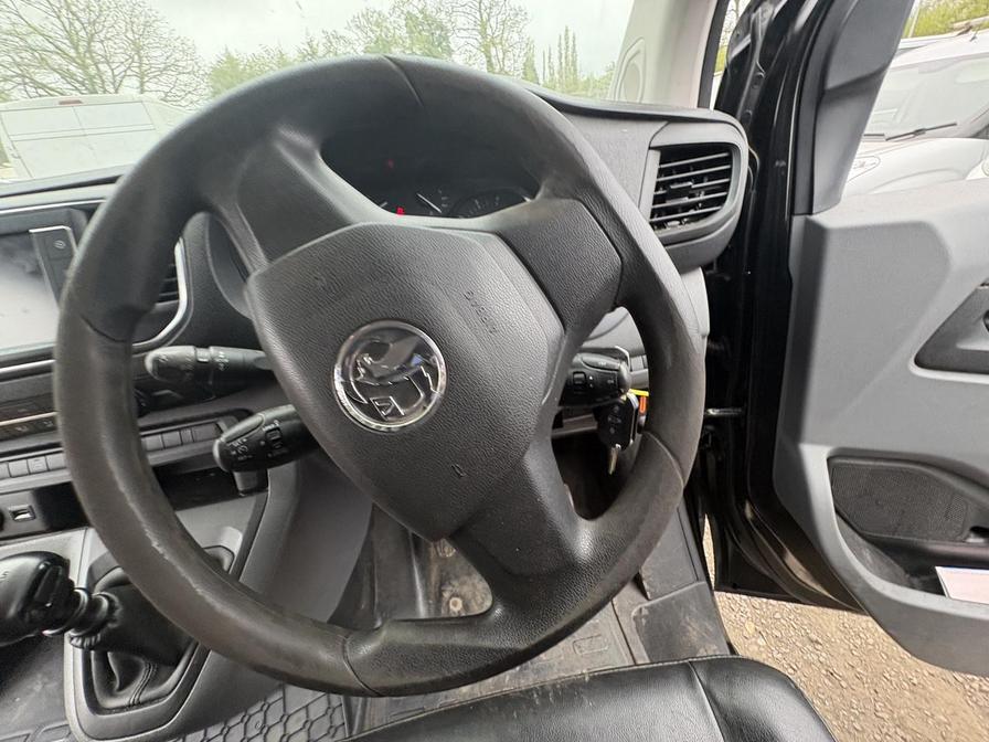 2019 Vauxhall Vivaro – Model: Vivaro 2900 Dynamic S/S – DP69VHY
