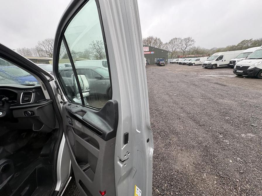 2020 Ford Transit Custom – Model: Transit Custom 300 Limited EcoBlue – FY20VHV