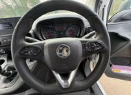2022 Vauxhall Combo – Model: Combo 2300 Dynamic TD – KN22KTC