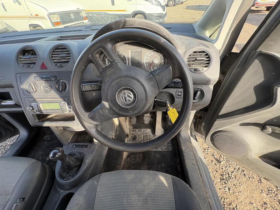 2011 Volkswagen Caddy – Model: Caddy Maxi C20 TDI – RO11KHP