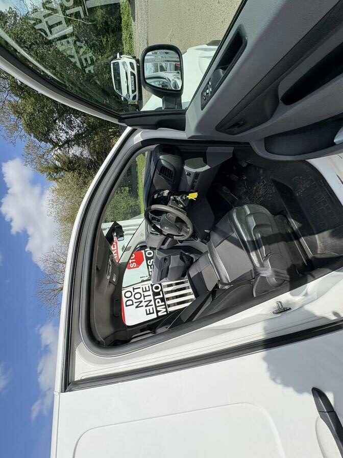 2018 Peugeot Expert – Model: Expert Professional Standard Blue HDi – WF68HCL