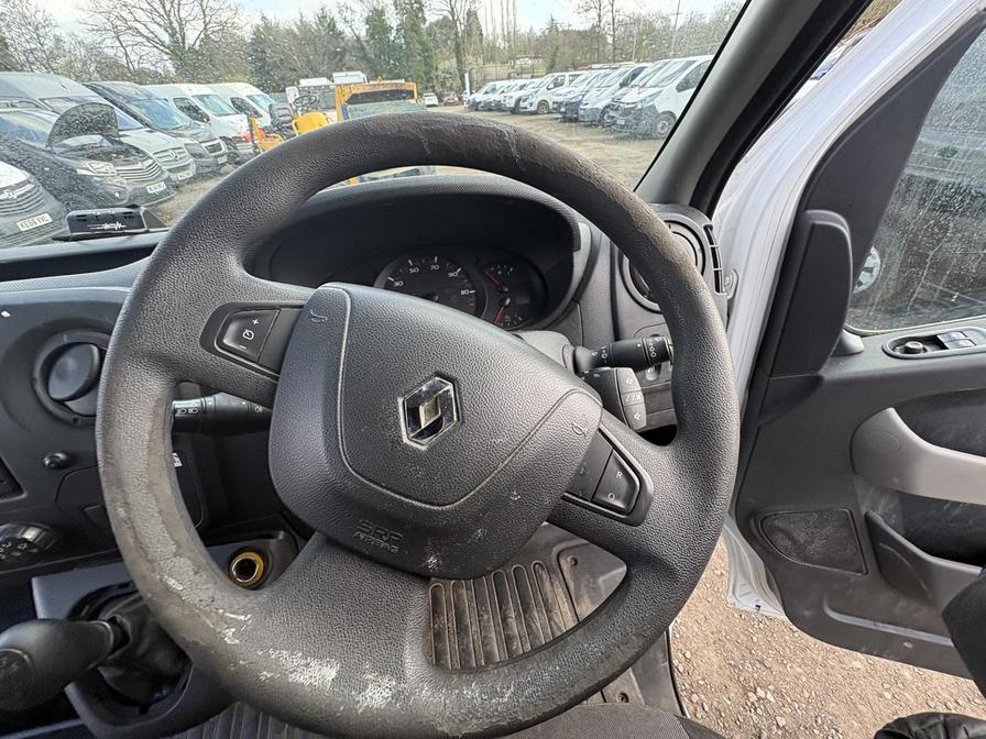 2018 Renault Master – Model: Master 35 SWB – LK18PBY