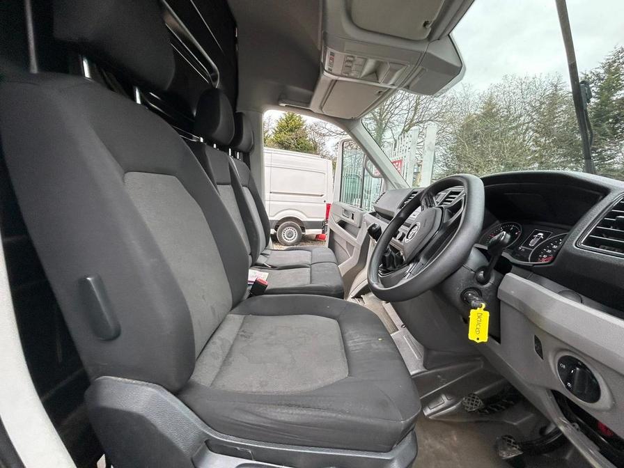 2021 Volkswagen Crafter – Model: Crafter CR35 Trendline TDI – DK21CKD