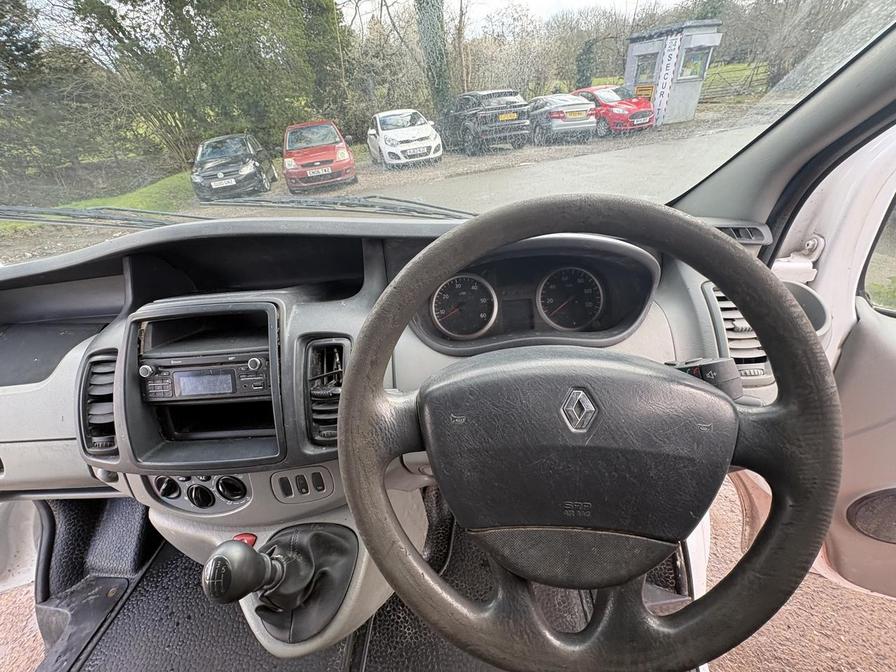 2014 Renault Trafic – Model: Trafic SL27 dCi – LB14OLM