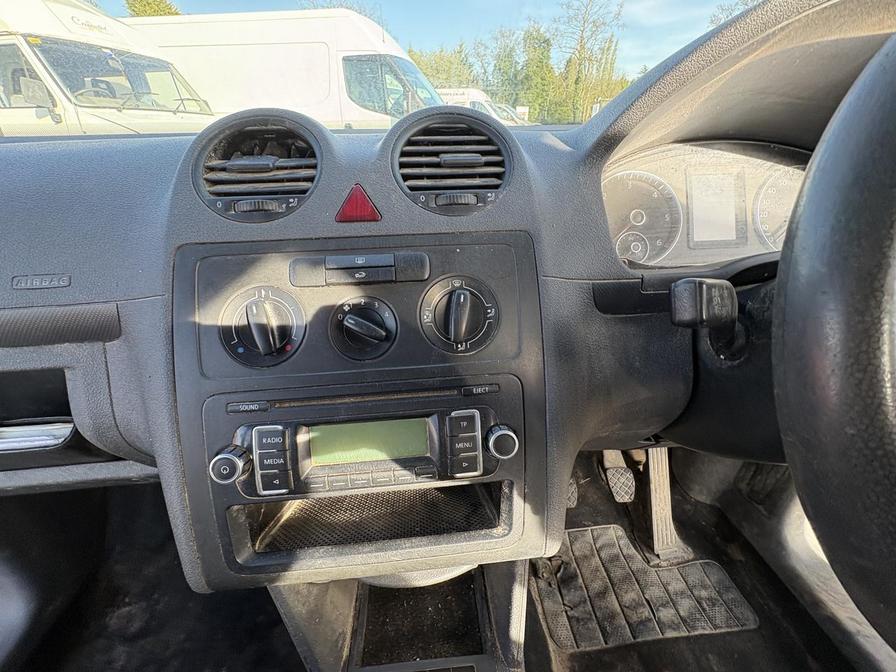 2011 Volkswagen Caddy – Model: Caddy Maxi C20 TDI – RO11KHP