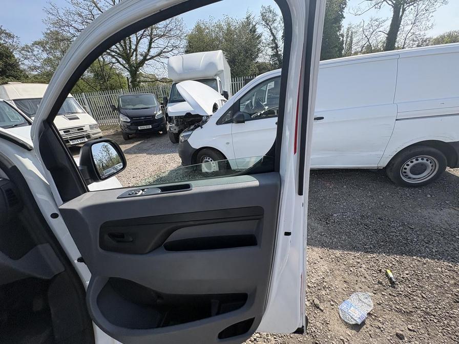 2020 Vauxhall Vivaro – Model: Vivaro  3100 Edition S/S – PE70HVD