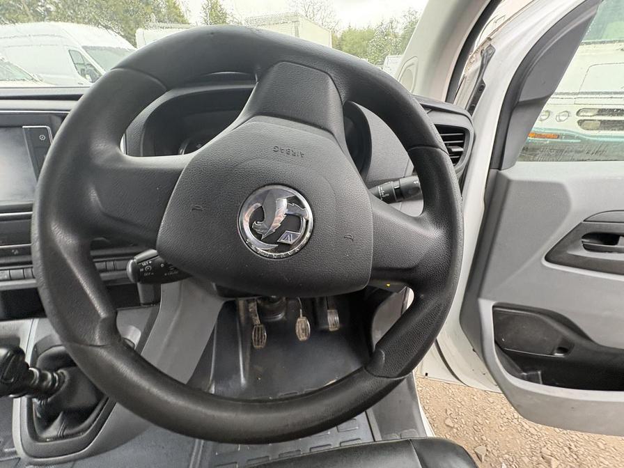 2020 Vauxhall Vivaro – Model: Vivaro 2900 Sportive S/S – DU70XJK