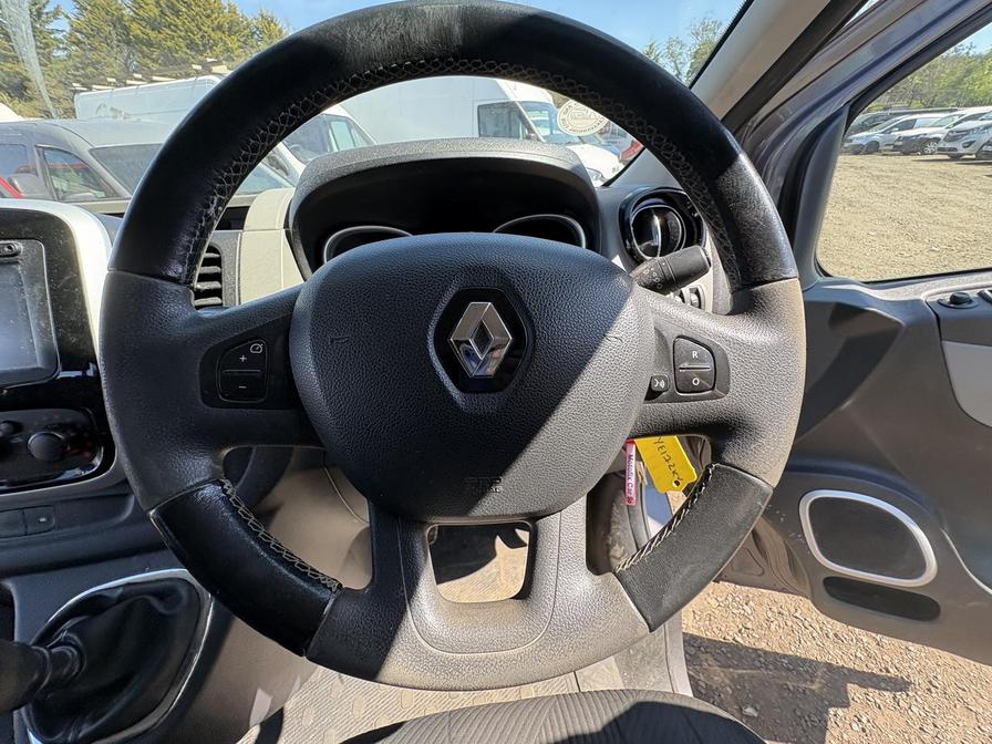 2017 Renault Trafic – Model: Trafic SL27 Sport Nav dCi – YE17ZKV