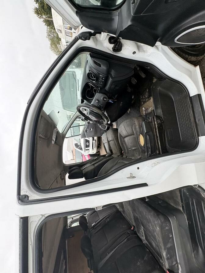 2016 Vauxhall Vivaro – Model: Vivaro  2900 Sportive CDTi – DG16VZB