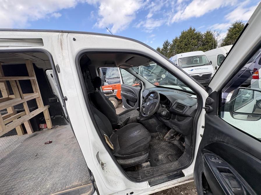 2018 Vauxhall Combo – Model: Combo 2300 CDTi – NL18EEF
