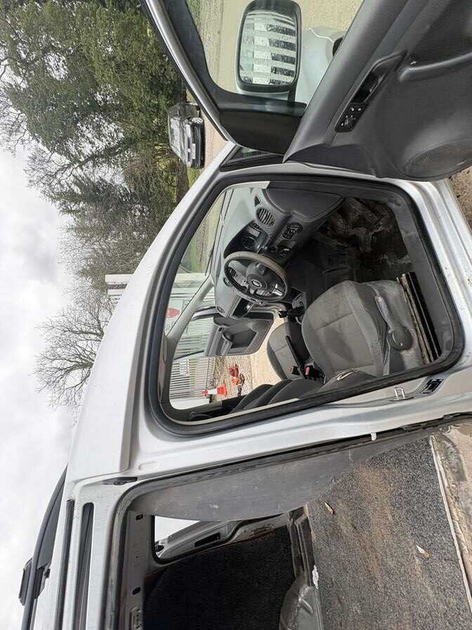 2014 Volkswagen Caddy MaxI – Model: Caddy Maxi C20 Highline TDI BlueMotion Technology – GP14NWT