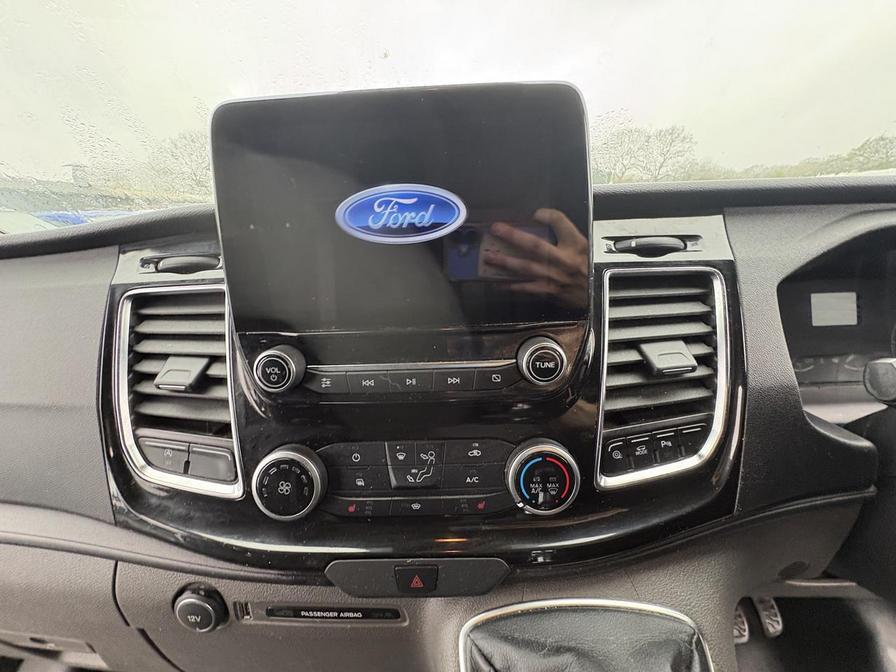 2020 Ford Transit Custom – Model: Transit Custom 300 Limited EcoBlue – FY20VHV