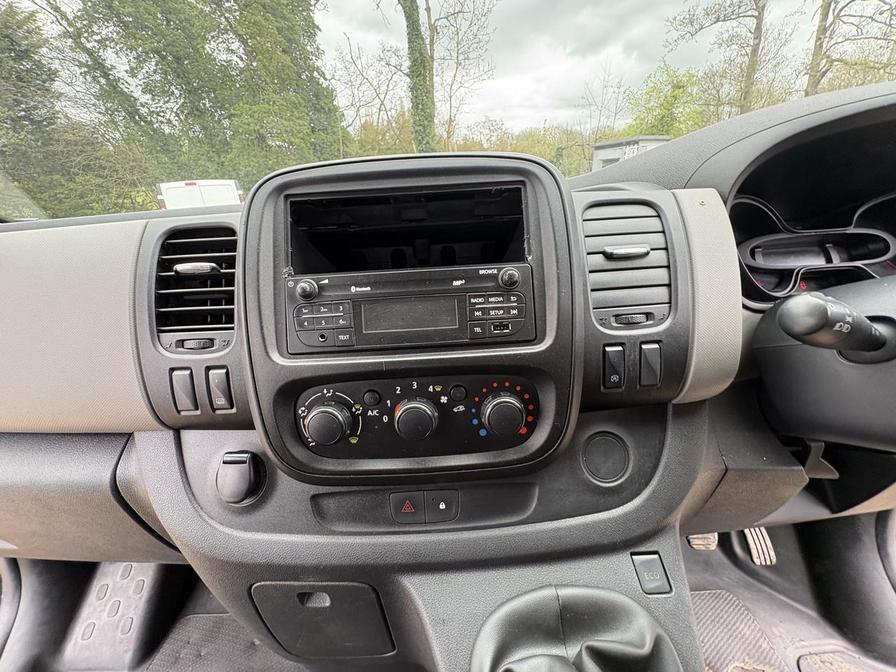 2017 Renault Trafic – Model: Trafic LL29 Business Energy dCi – AU17USF