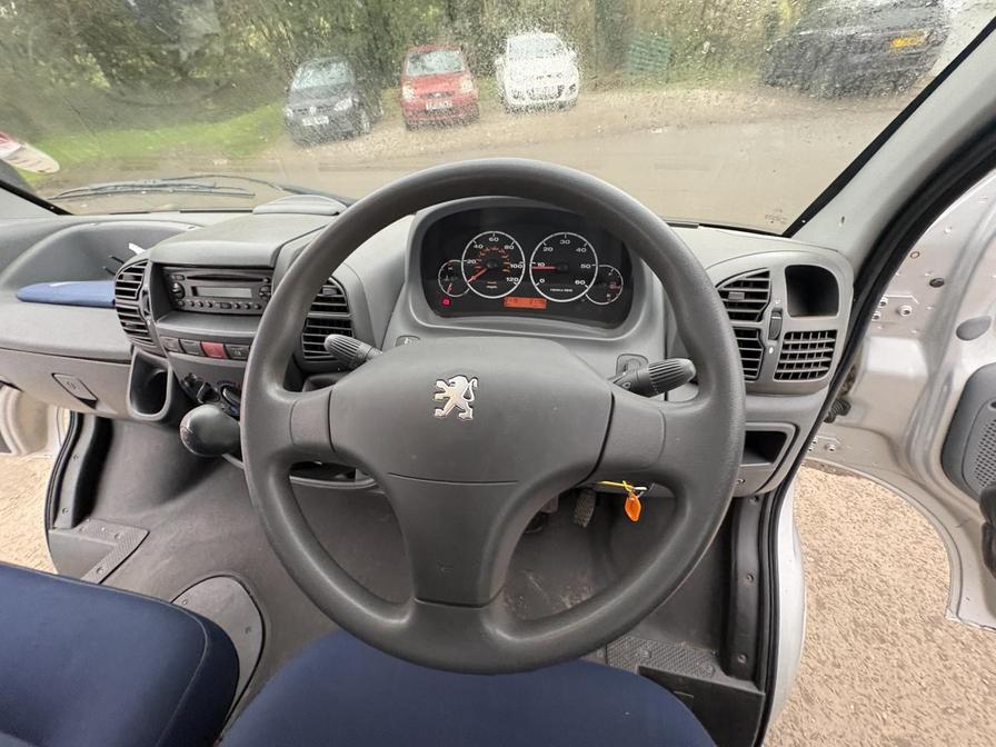 2005 Peugeot Boxer – Model: Boxer 350 LX LWB HDi – HG55VSC