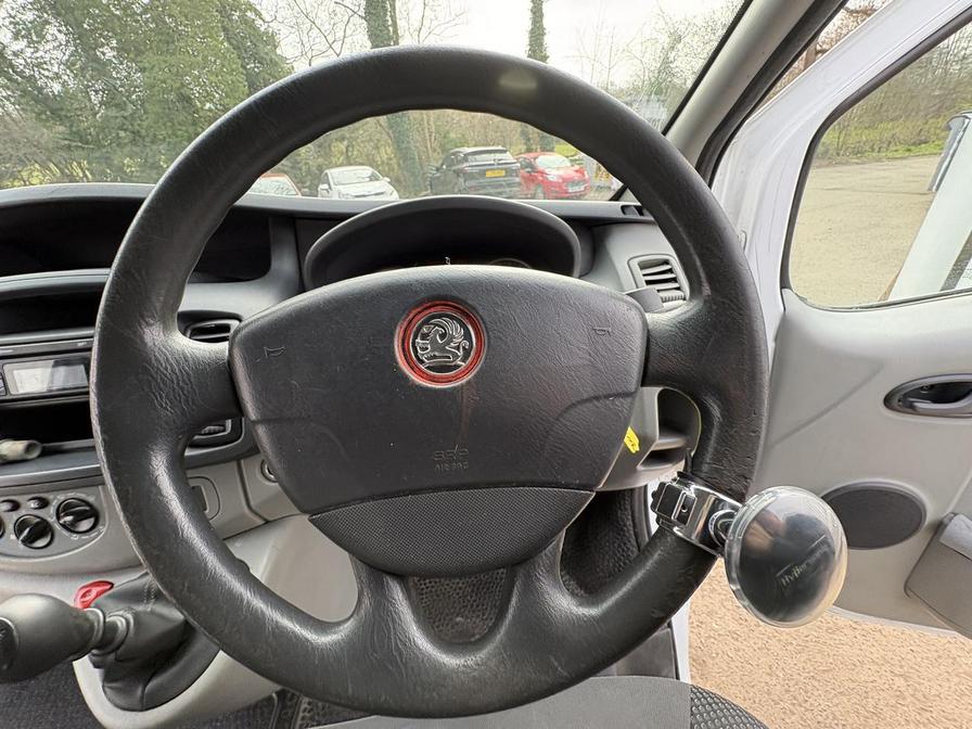 2013 Vauxhall Vivaro – Model: Vivaro 2900 CDTi SWB – FE13NBL