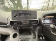2022 Vauxhall Combo – Model: Combo 2300 Dynamic TD – KN22KTC