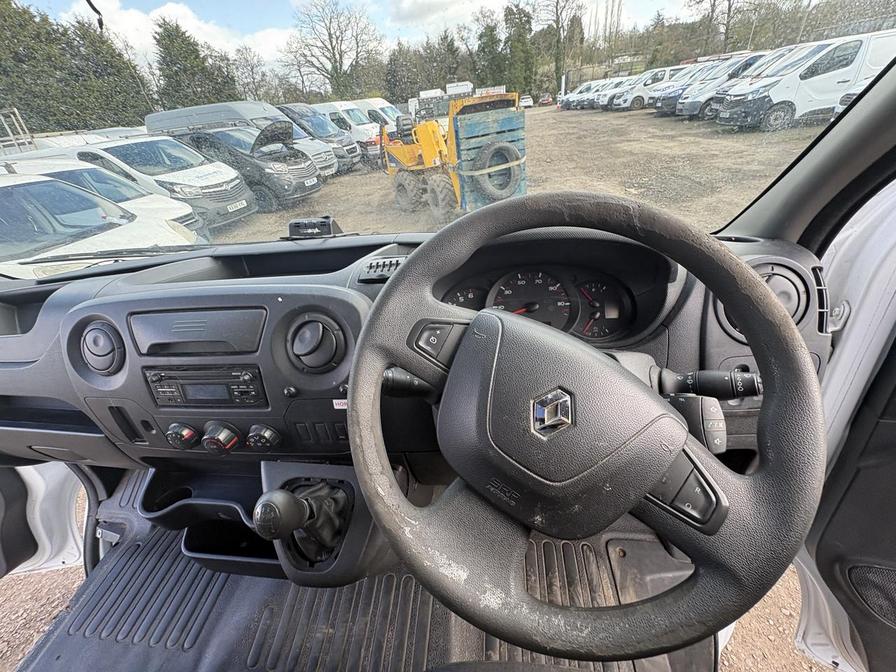 2018 Renault Master – Model: Master 35 SWB – LK18PBY