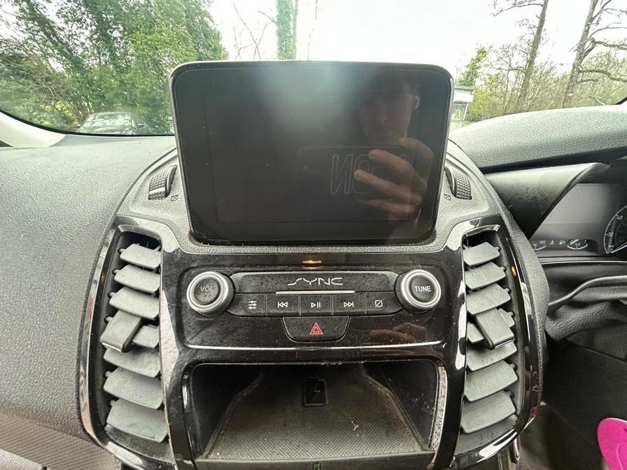 2019 Ford Transit Connect – Model: Transit Connect 240 Limited TDCi – BG69XEL