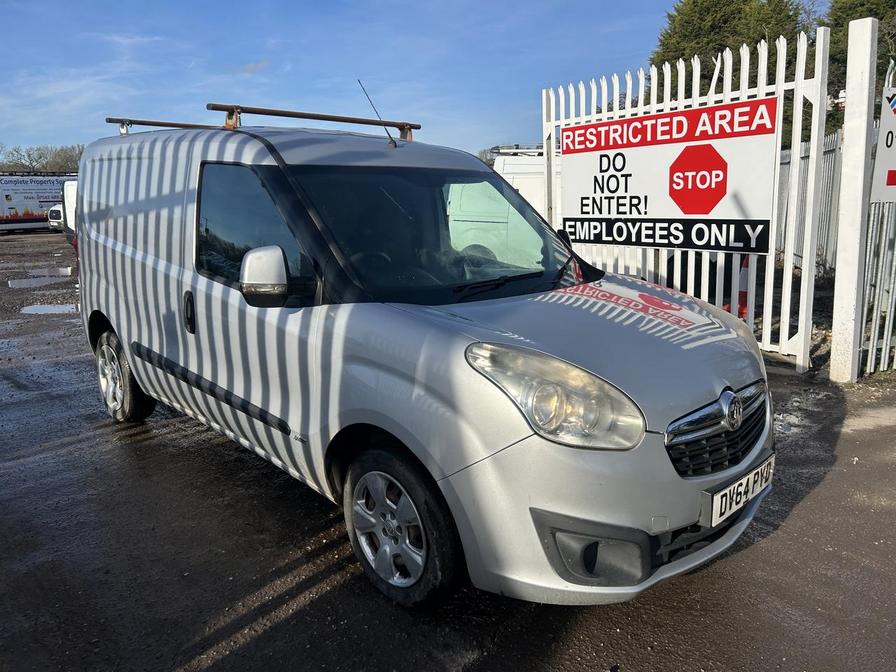 2014 Vauxhall Combo – Model: Combo 2000 L1H1 CDTi Sportive – DV64PYD
