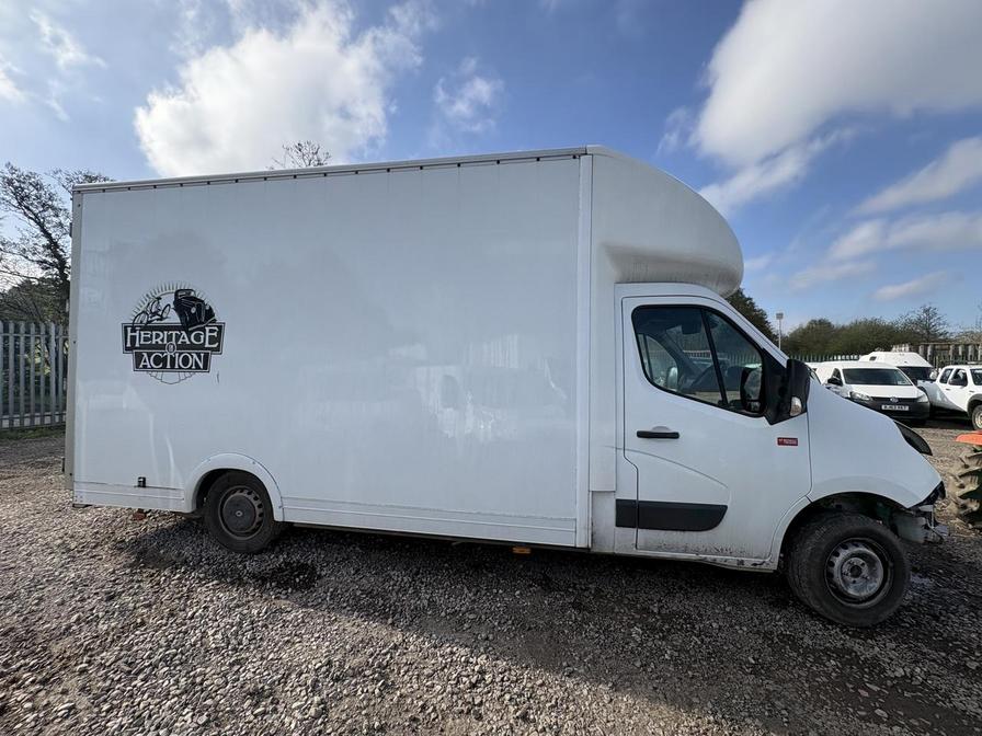 2015 Renault Master – Model: Master 165.35 C LWB – BX15JPY