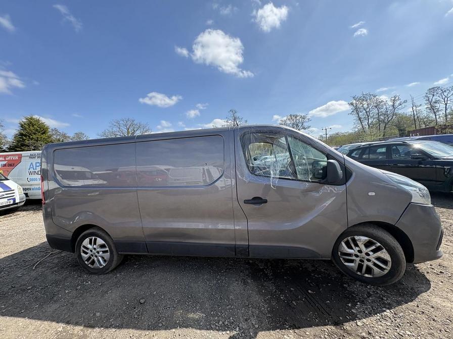 2016 Renault Trafic – Model: Trafic LL29 Sport Nav Energy dCi – MM66KSE