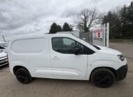 2022 Citroen Berlingo – Model: Berlingo 1000 Driver Professional Blue HDi – MD71YHM