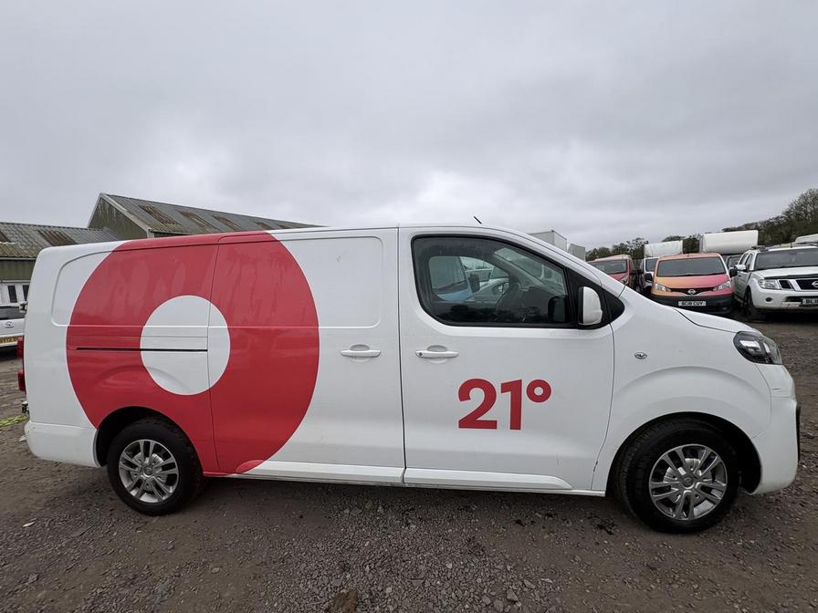 2020 Vauxhall Vivaro – Model: Vivaro 2900 Sportive S/S – DU70XJK