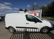 2017 Peugeot Partner – Model: Partner Professional L1 Blue HDi – MK17BZA