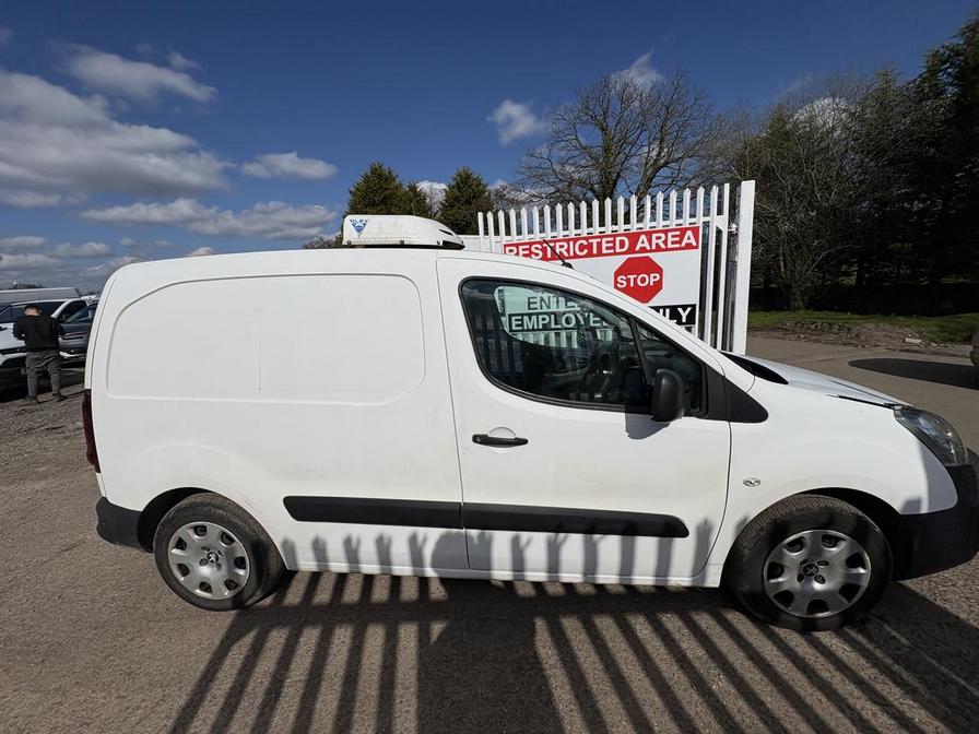 2017 Peugeot Partner – Model: Partner Professional L1 Blue HDi – MK17BZA