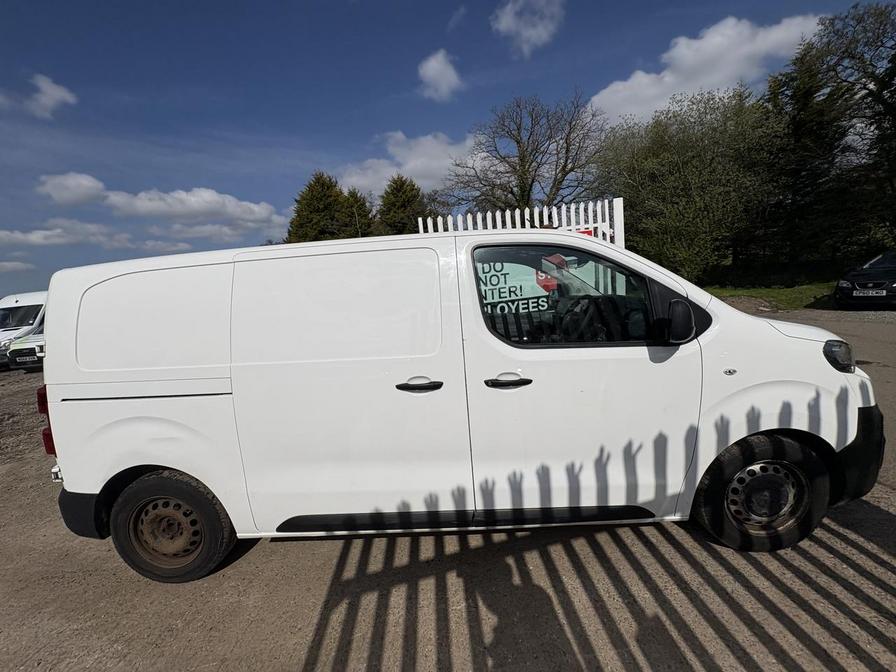 2018 Peugeot Expert – Model: Expert Professional Standard Blue HDi – WF68HCL