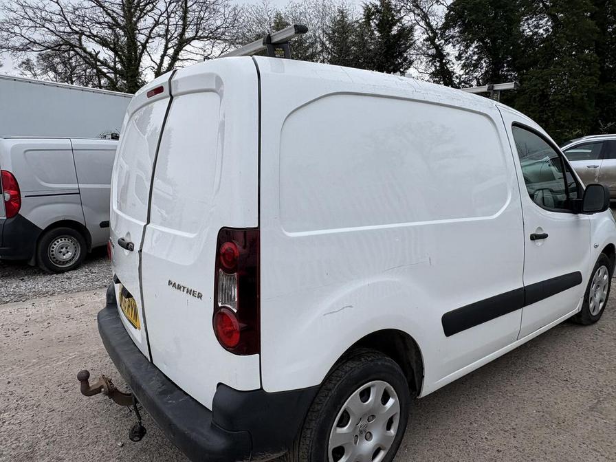 2016 Peugeot Partner – Model: Partner 850 Professional L1 HDi – HX16RYN