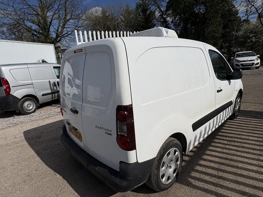 2017 Peugeot Partner – Model: Partner Professional L1 Blue HDi – MK17BZA