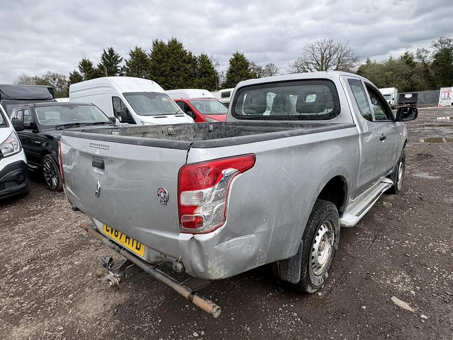 2017 Mitsubishi L200 – Model: L200 4Life DI-D – CV67HTD