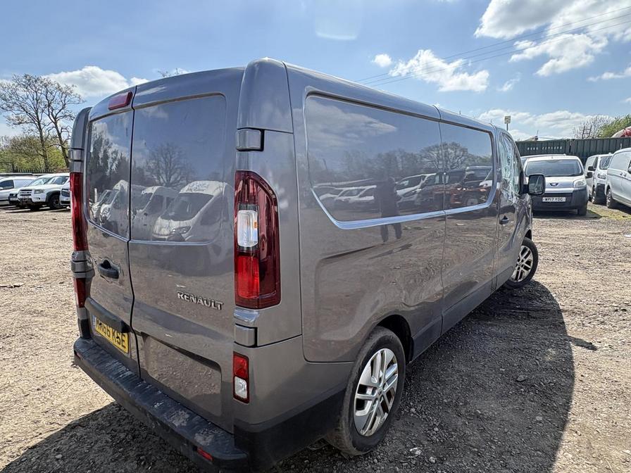 2016 Renault Trafic – Model: Trafic LL29 Sport Nav Energy dCi – MM66KSE