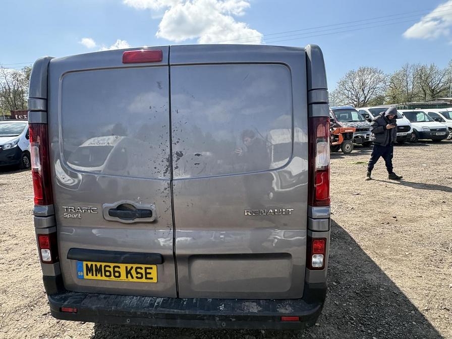 2016 Renault Trafic – Model: Trafic LL29 Sport Nav Energy dCi – MM66KSE