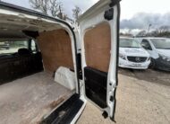 2016 Vauxhall Combo – Model: Combo 2000 L1H1 CDTi Sportive – DN16UAO