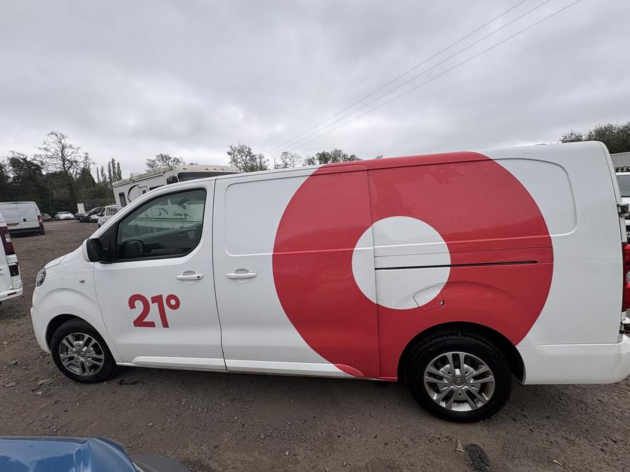 2020 Vauxhall Vivaro – Model: Vivaro 2900 Sportive S/S – DU70XJK